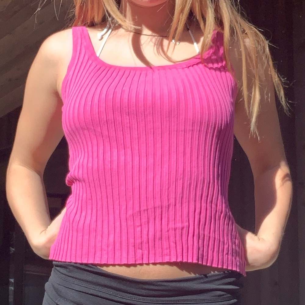 Vintage hot pink ribbed knit tank top
